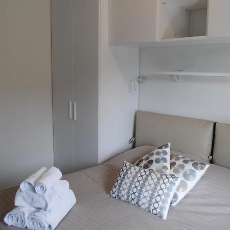 Raggio Di Sole - Pool, Tennis, Parking, Sea View & Relax Appartement *