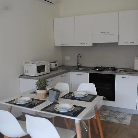 Raggio Di Sole - Pool, Tennis, Parking, Sea View & Relax Apartmán